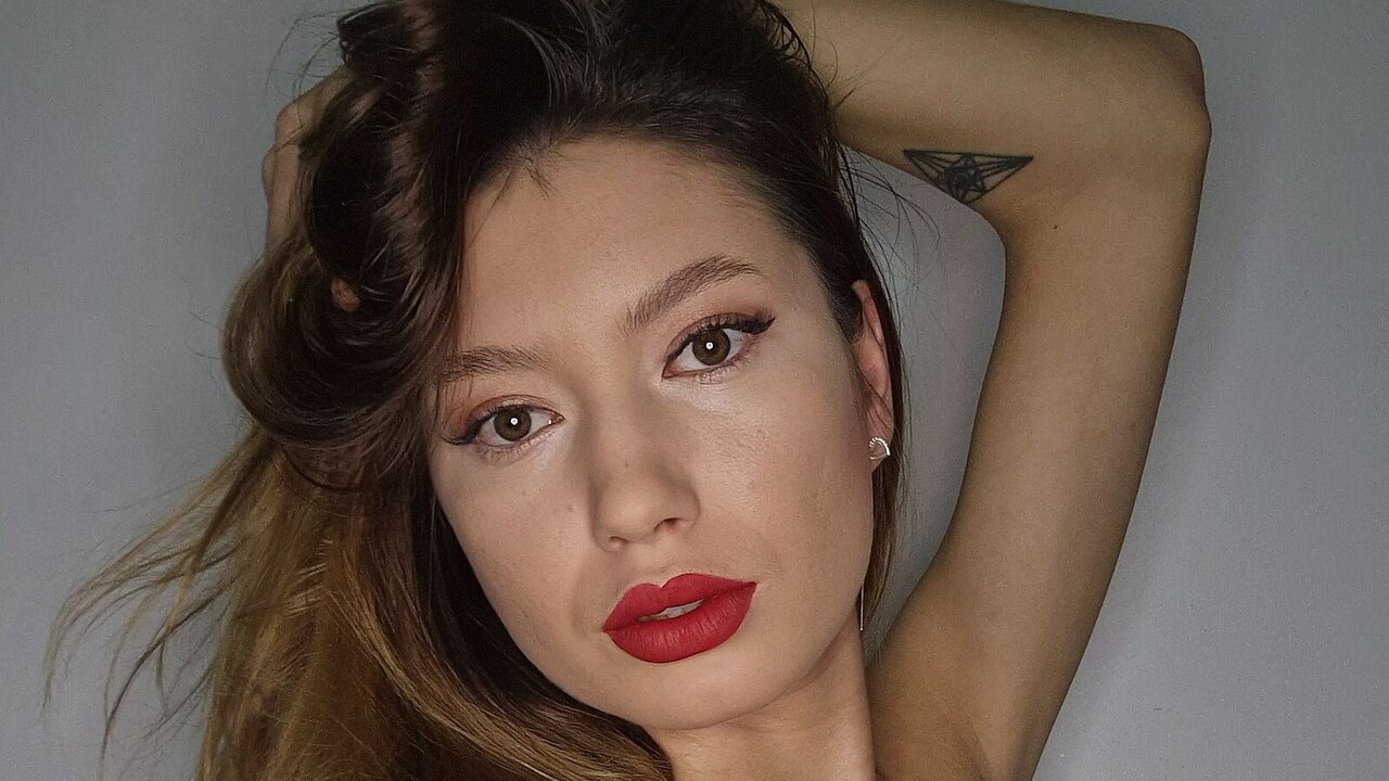 Live Porn Camera of ElliaBellamy