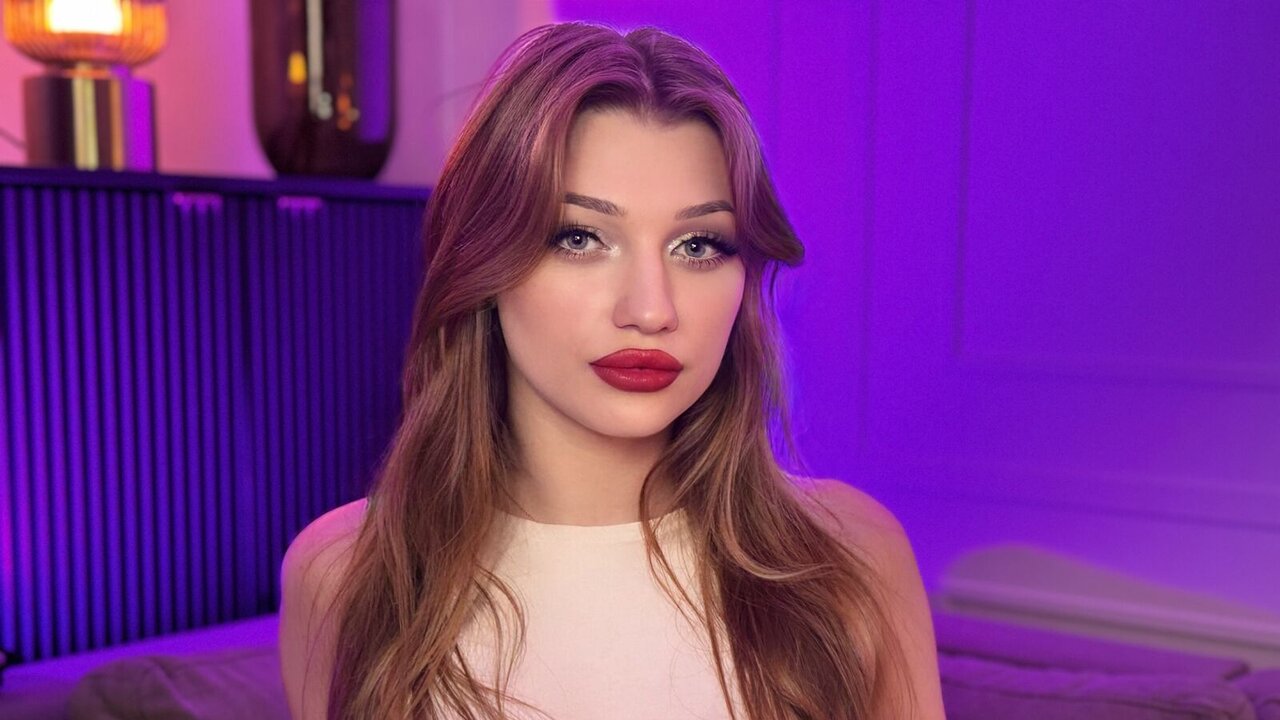 Live Porn Camera of AmiraQueen