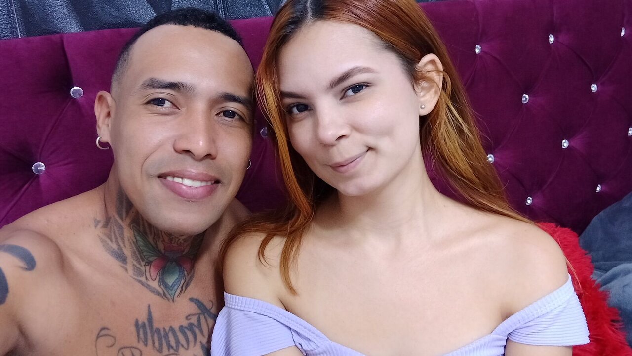 Live Porn Camera of AstridandLeonard