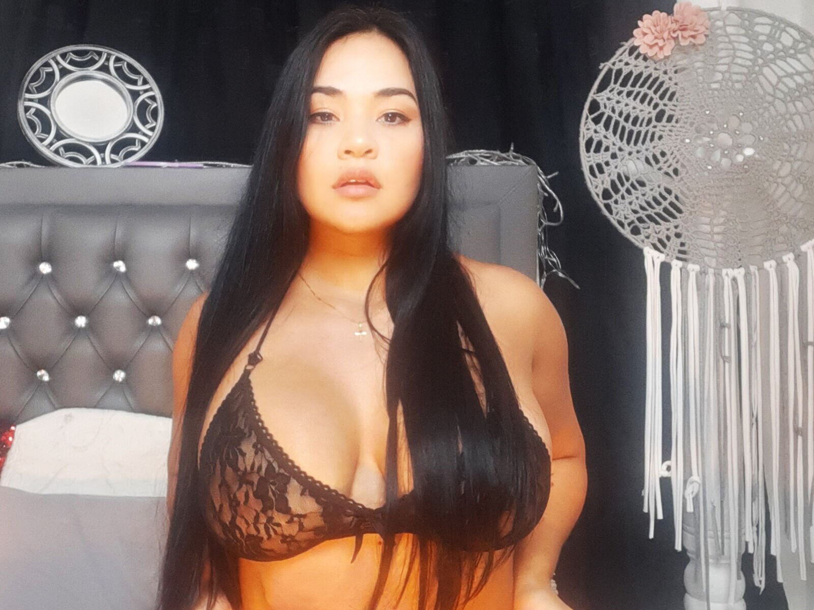 Live Porn Camera of CamilaPalacio