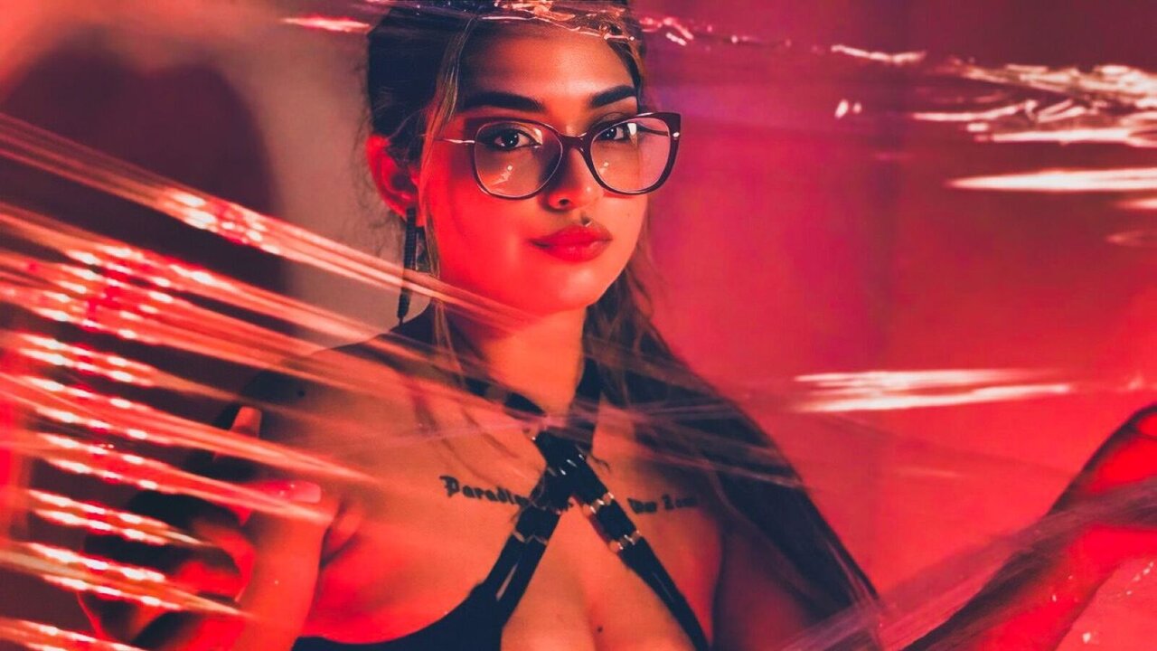 Live Porn Camera of JanetSpicer